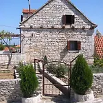 בית נופש Augustinovi Dvori Škrip